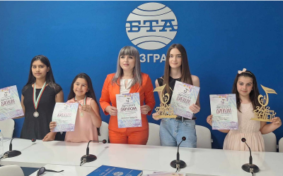 ЧЕТИРИ ПЕВЦИ ОТ МШ „Илия Бърнев“ – с отличия от „Звукът на времето“